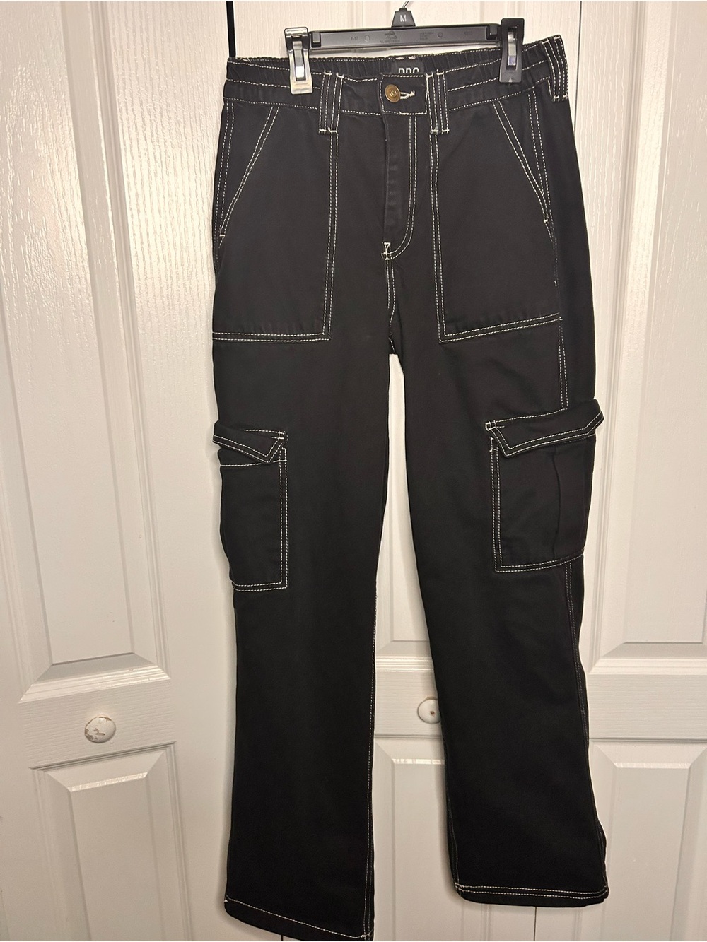 Urban Outfitters Women’s 27 Skate Black Cargo Flare Pants White Contrast Stitch